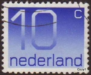 Netherlands 1976 Sc#537, SG#1227 10c Blue Numeral USED.