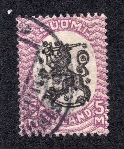 Finland 1928 5m red violet & black Saariben Arms, Scott 150 used, value = 60c