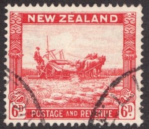 1935 New Zealand Sc #193 Farming, Horses, Harvesting - Used stamp Cv$12