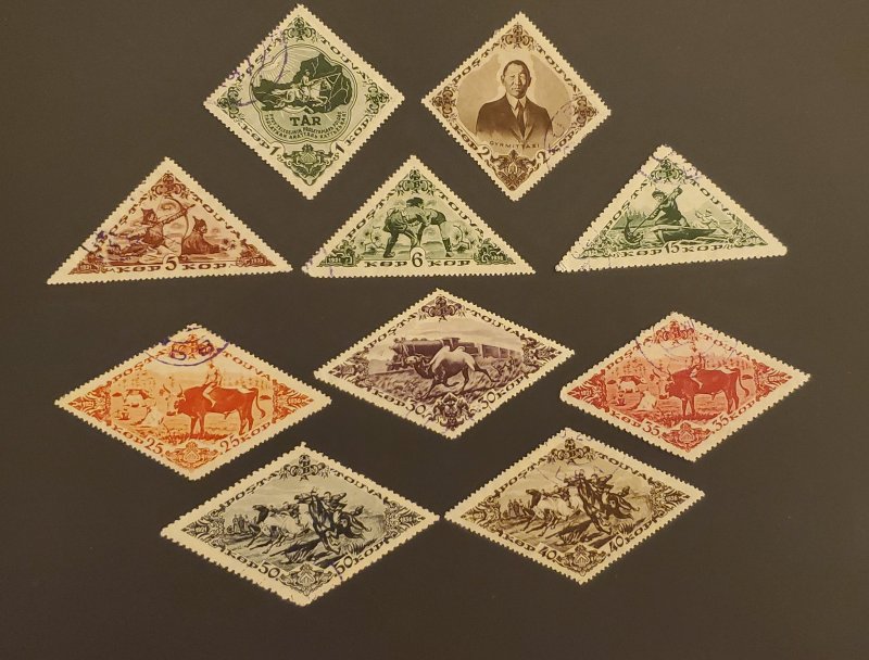 Tannu Tuva -- 10 stamps, beautiful shapes and colors, cat. value 12.05 1936