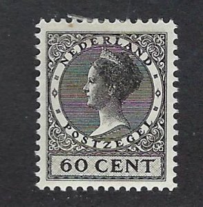 Netherlands SC#193 Mint F-VF SCV$27.50...Worth a Close look!!