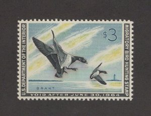 RW30 - Federal Duck Stamp. Single. MNH. OG. Superb Centering.    #02 RW30b