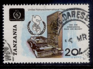 TANZANIA QEII SG502, 1986 20s UN headquarters New York, FINE USED.