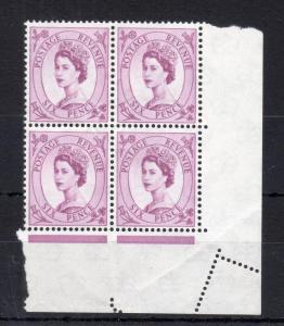 6d MULTIPLE CROWNS WILDING UNMOUNTED MINT BLOCK + PERFORATION ERROR