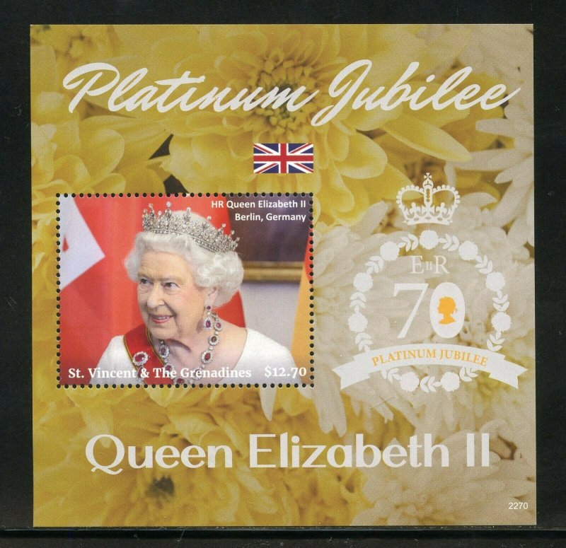 ST. VINCENT GRENADINES 2022 PLATINUM JUBILEE OF QUEEN ELIZABETH II S/S  MINT NH