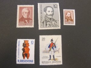 Argentina 1966 Sc 814-5,819,30,38 set MNH