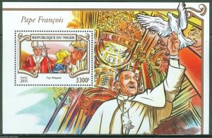 NIGER 2015 POPE FRANCIS SOUVENIR SHEET  MINT NEVER HINGED