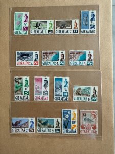 1960 - Gibraltar QEII Definitive Completed Set of 15 in MNH VF/XF Free Post.