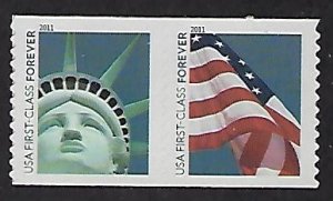 Catalog # 4488 89 Pair of Stamps Replica of Statue of Liberty And Flag