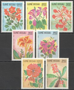 B0546 1983 Guinea-Bissau Flora Plants Flowers 1Set Mnh