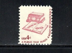 1585 * READING * U.S. Postage Stamp  MNH