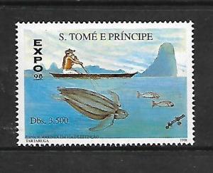 ST. THOMAS & PRINCE ISLANDS, 1330, MNH, MAN PADDLING BOAT