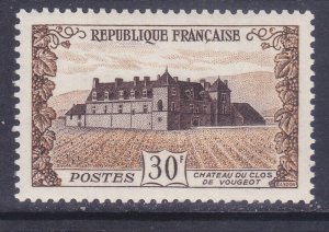 France 670 MNH OG 1951 30fr Chateau du Clos - Vougeot Issue Very Fine