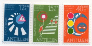 NETHERLANDS ANTILLES B122-4 MNH SCV $2.40 BIN $1.45 TRAFFIC