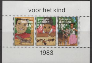 NETHERLANDS ANTILLES  B211a  MINT HINGED CHILD WITH INSECTS  SOUVENIR SHEET 1983