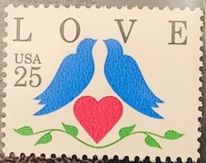 US Scott # 2440; 25c Love doves from 1990; MNH, og; VF centering