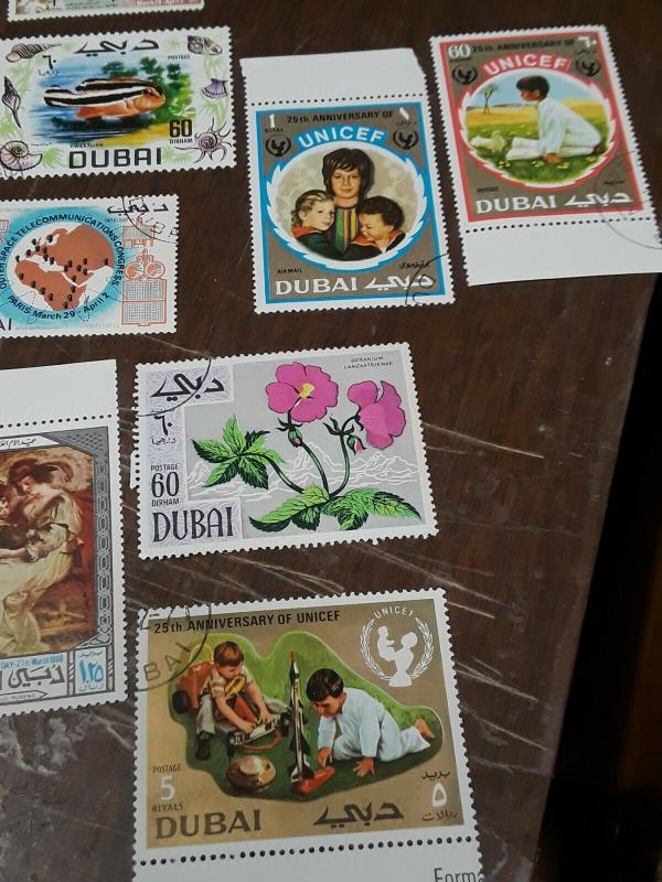 Dubai Pictorial Stamp Lot