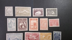 Armenia 1921 Scott# 278a-294a complete Light Hinged VF-XF Imperforate set of 17