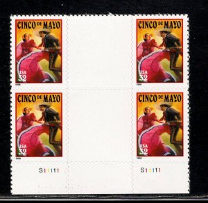 UNITED STATES SC# 3203 VERT.  GUTTER PL# BLK VF/NH