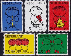 Netherlands - 1969 - Scott #B452-56 - MNH - Child Welfare
