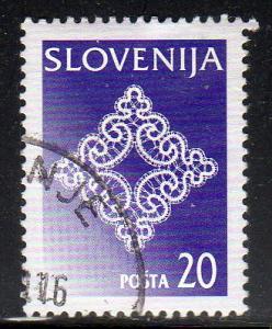Slovenia 300 - Used - Idrijan Lace (Diamond) (cv $0.35)