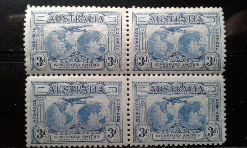 Australia #112 block 2 MNH 2 mint hinged e191.3022