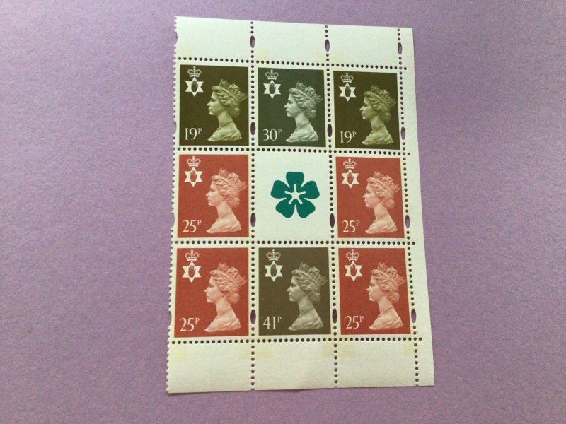 British Machins Northern Ireland mint never hinged stamps panel Ref 58289 