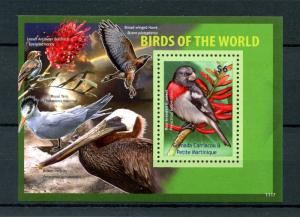 Grenadines of Grenada 2011 MNH Birds of World I 1v S/S Pelicans Hawks Stamps