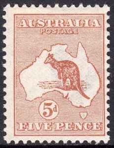 1913 AUSTRALIA KANGAROO 5d CHESTNUT (SG#8) MH VF