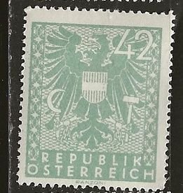 Austria ^  Scott # 447 - MH