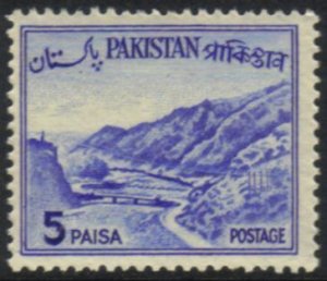 Pakistan - 1961 5p MNH** SG 134