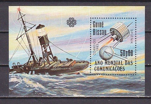 Guinea Bissau, Mi cat 706, BL254. Communications, Space Satellite s/sheet. ^