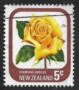 New Zealand #588 5c Flowers - Roses - Diamond Jubilee