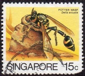 Singapore 455 - Used - 15c Potter Wasp (1985) (cv $0.90) (1)