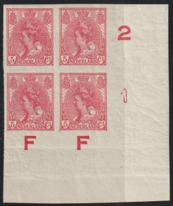 EDSROOM-O22198 Netherlands 111 MNH 1922 Plate Block CV$52