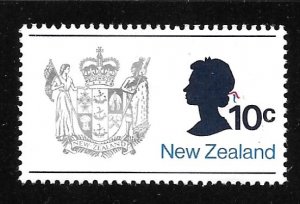 New Zealand 543: 10c Coat of Arms, MH, F-VF