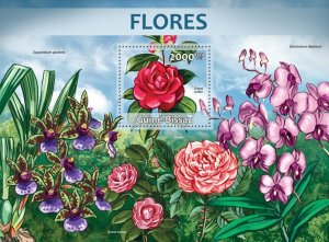 GUINEA BISSAU - 2013 - Flowers - Perf Souv Sheet - Mint Never Hinged