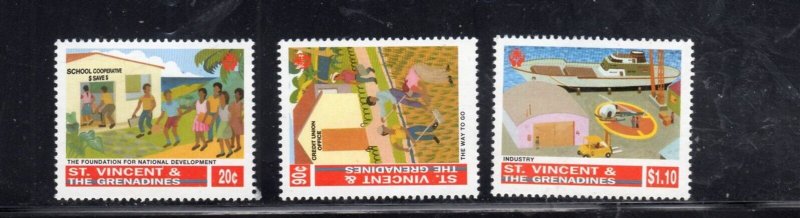 ST. VINCENT #2522-2524 1998 COOPERATION FOR DEVELOPMENT MINT VF NH O.G