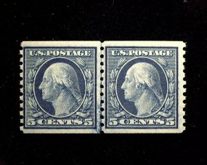 HS&C: Scott #496 Mint Fresh joint line pair. F NH US Stamp