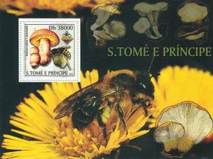 SAO TOME E PRINCIPE 2003 SHEET BEES MUSHROOMS INSECTS st3206