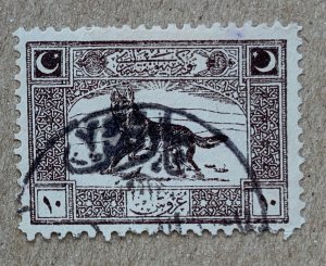 Turkey in Asia 1922 10pia Legendary Gray Wolf.  Scott 83, CV $0.75. Isfila 1084