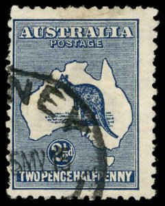 AUSTRALIA Sc 4 F/USED - 1913 2½p - Kangaroo & Map