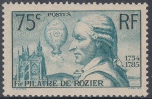 FRANCE Sc #308 CPL MNH 150th ANN of DEATH of BALLOONIST JEAN-FRANCOIS de ROZIER