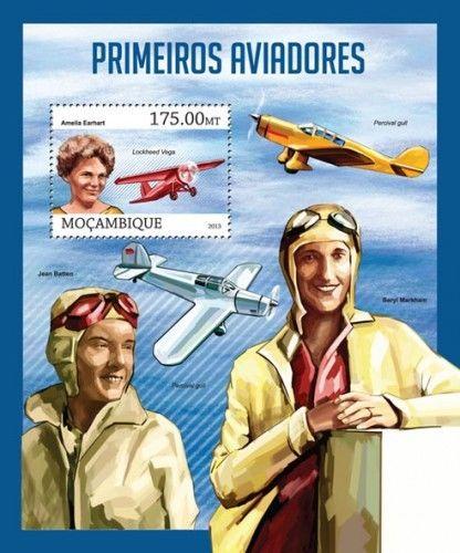 Planes Flugzeuge Earhart Vega Aviation Air Transport Mozambique MNH stamp set