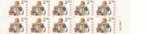 Norway 1987 Scott #921a Booklet of 10 2.70k Children, dog, cookies - Christmas