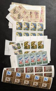 EDW1949SELL : RUSSIA Nice collection of 25 Different Cplt sets 10 of @. Cat $528