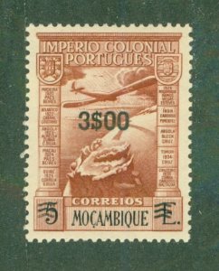 MOZAMBIQUE C10 MNH CV $6.00 BIN $3.50