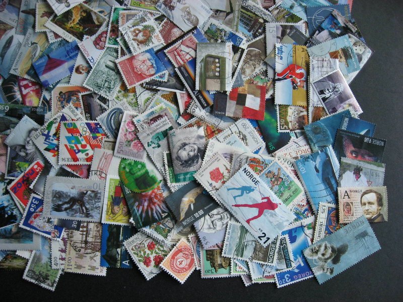 Norway collection 450 different used, includes nice modern commemoratives! 