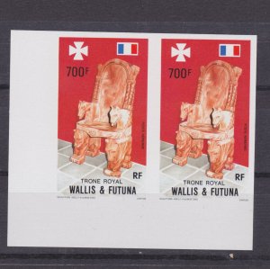 WALLIS & FORTUNA #C162 var imperf pair ROYAL THRONE