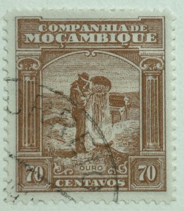 AlexStamps MOZAMBIQUE COMPANY #163 XF Used 